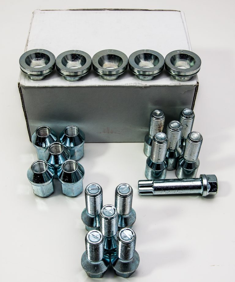 » Universal Spare Wheel Revolutionary Easy Fit System